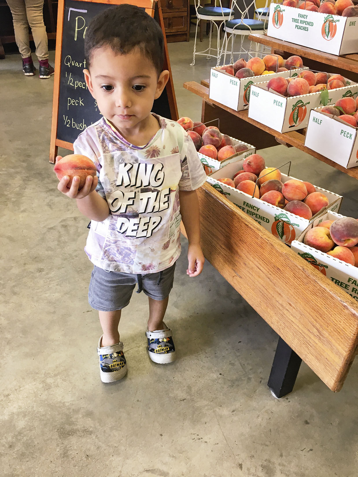 Peaches plentiful as summer season ramps up